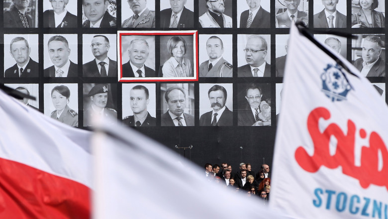 Memorial Service For Victims Of Polish Plane Crash