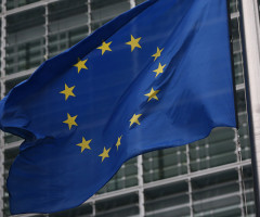 Uniunea Europeană: Acord al Celor 27 asupra unui vast plan de susţinere în valoare de 500 de miliarde de euro