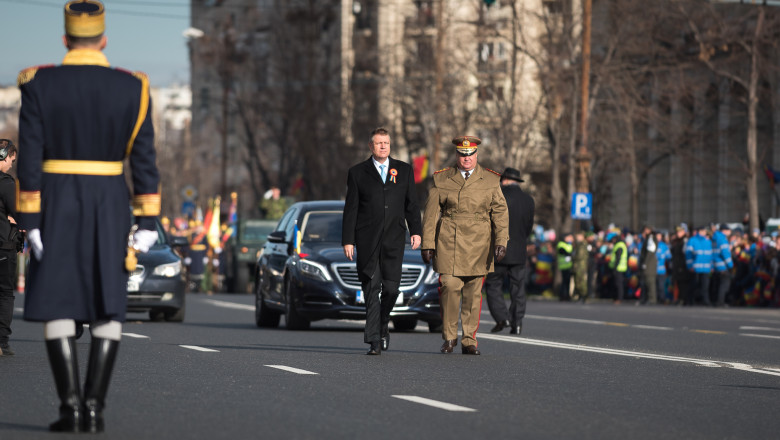 Klaus Iohannis la Parada militara - presidency (1)