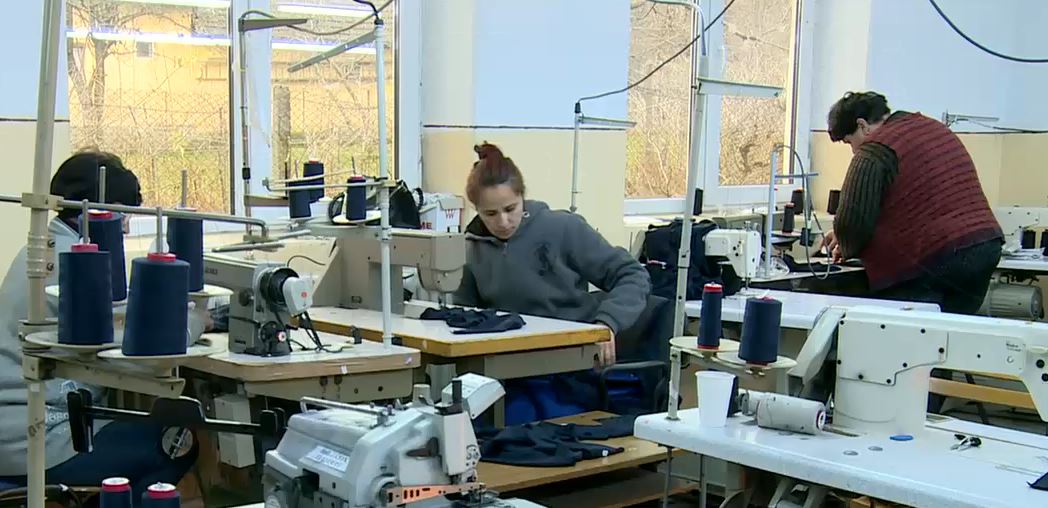 Falimentul marilor branduri de modă din Marea Britanie lasă fără comenzi peste 50 de fabrici din România