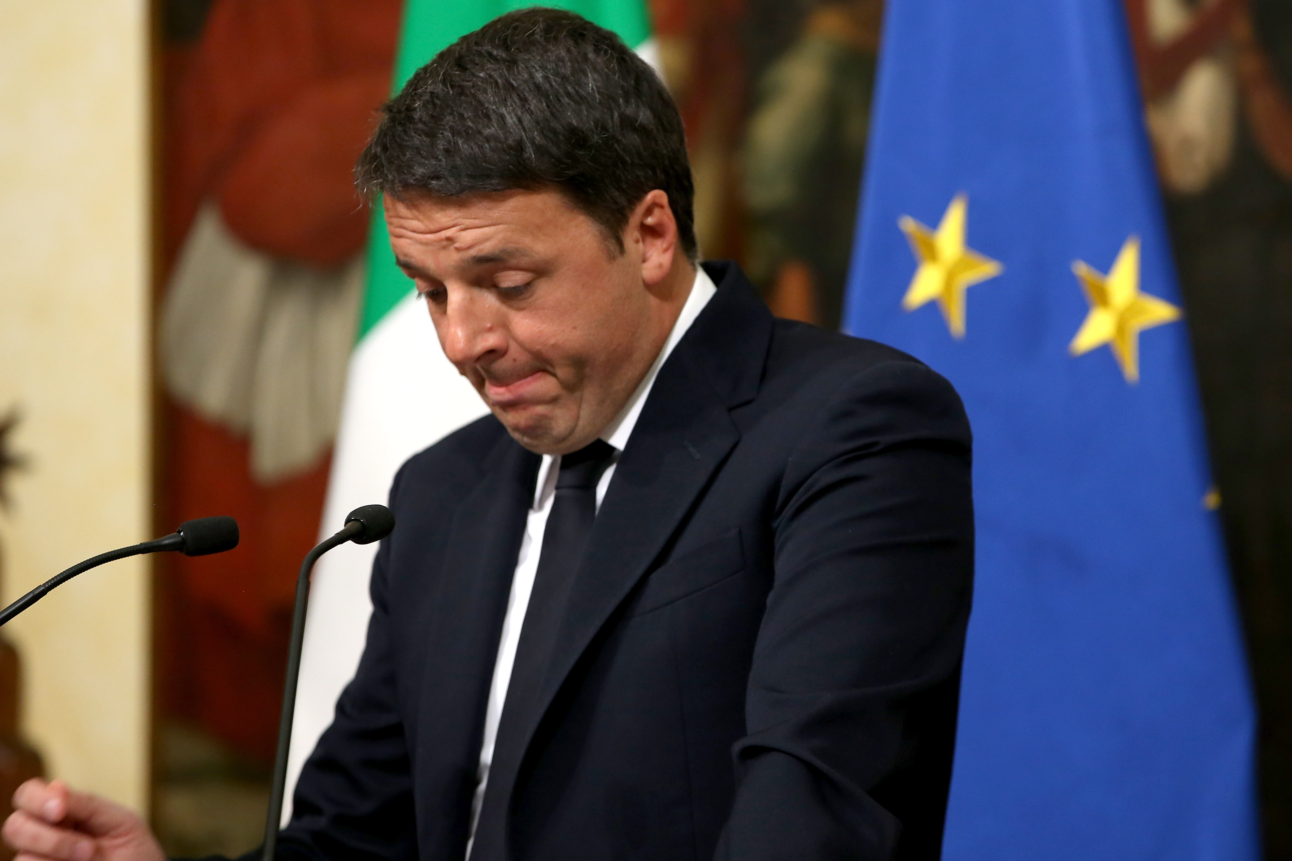 Părinţii fostului premier italian Matteo Renzi au fost condamnaţi la trei ani de închisoare