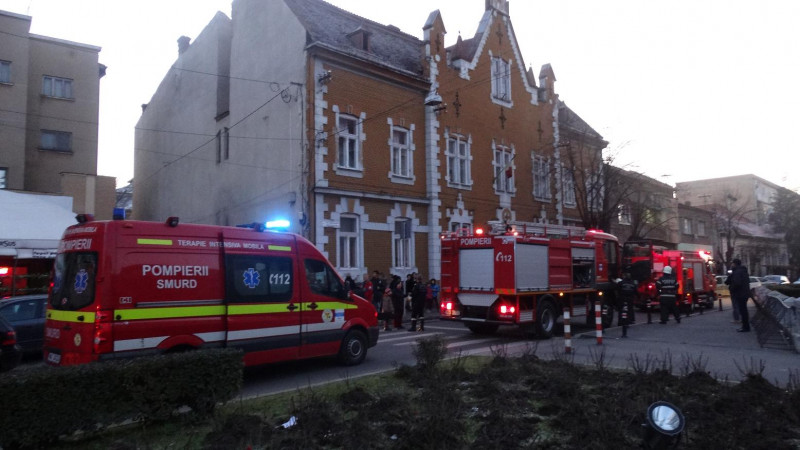 incendiu teatru Satu Mare (5)