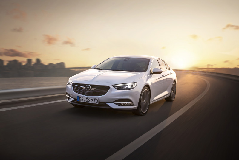 Opel-Insignia-Grand-Sport-304399