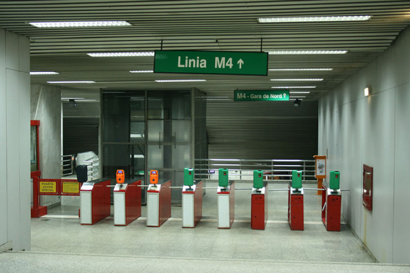 metrorex metrou intrare metrou linia m4