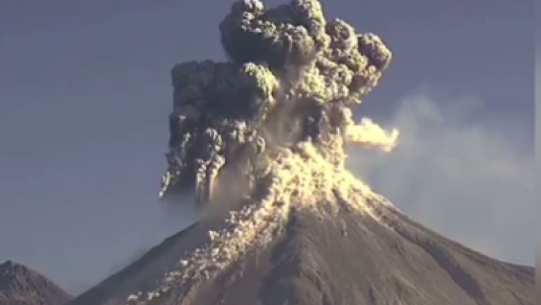 eruptie vulcan