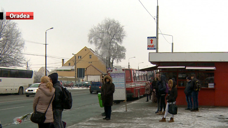 statie autobuz iarna Oradea