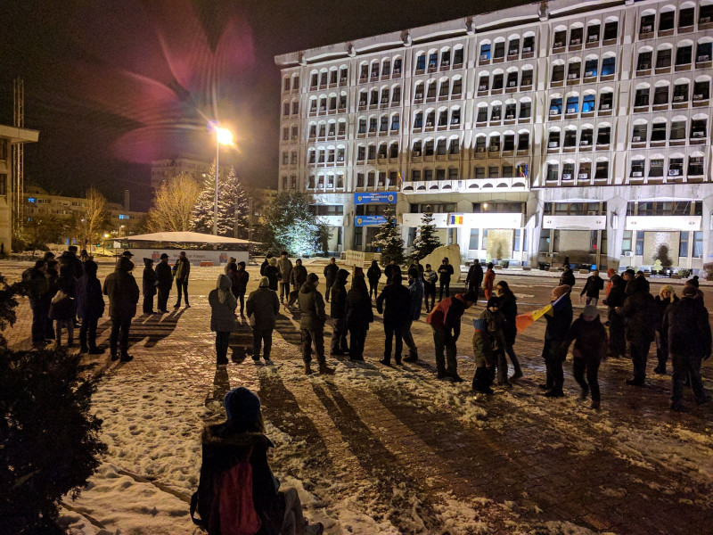 Pitesti 60 protestatari 120217 (1)