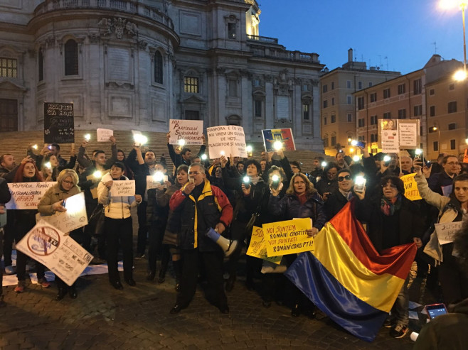 Protest Roma Bernard Gabriel 120217