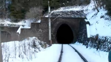 tunel tren timisul de sus