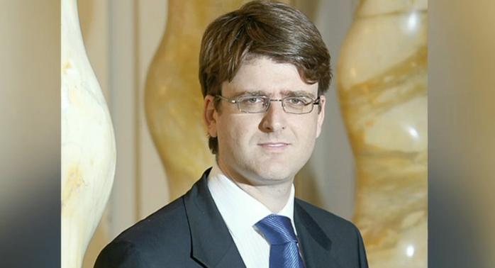 Tribunalul Bucureşti anulează tot dosarul de corupţie în care era judecat Alexander Adamescu și îl retrimite la DNA