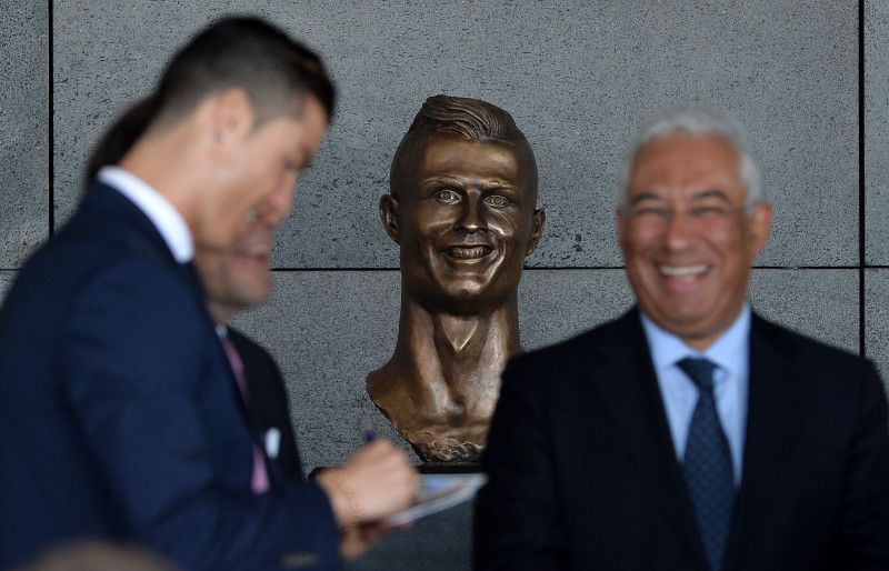 Ceremony at Madeira Airport to rename it Cristiano Ronaldo Airport