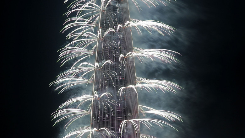 Fireworks Celebrate The Completion Of Lotte World Tower