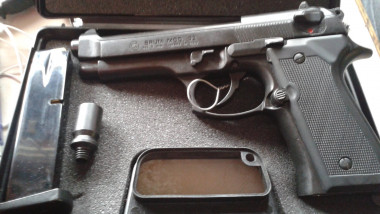 pistol BRUNI model 92 - foto: youtube