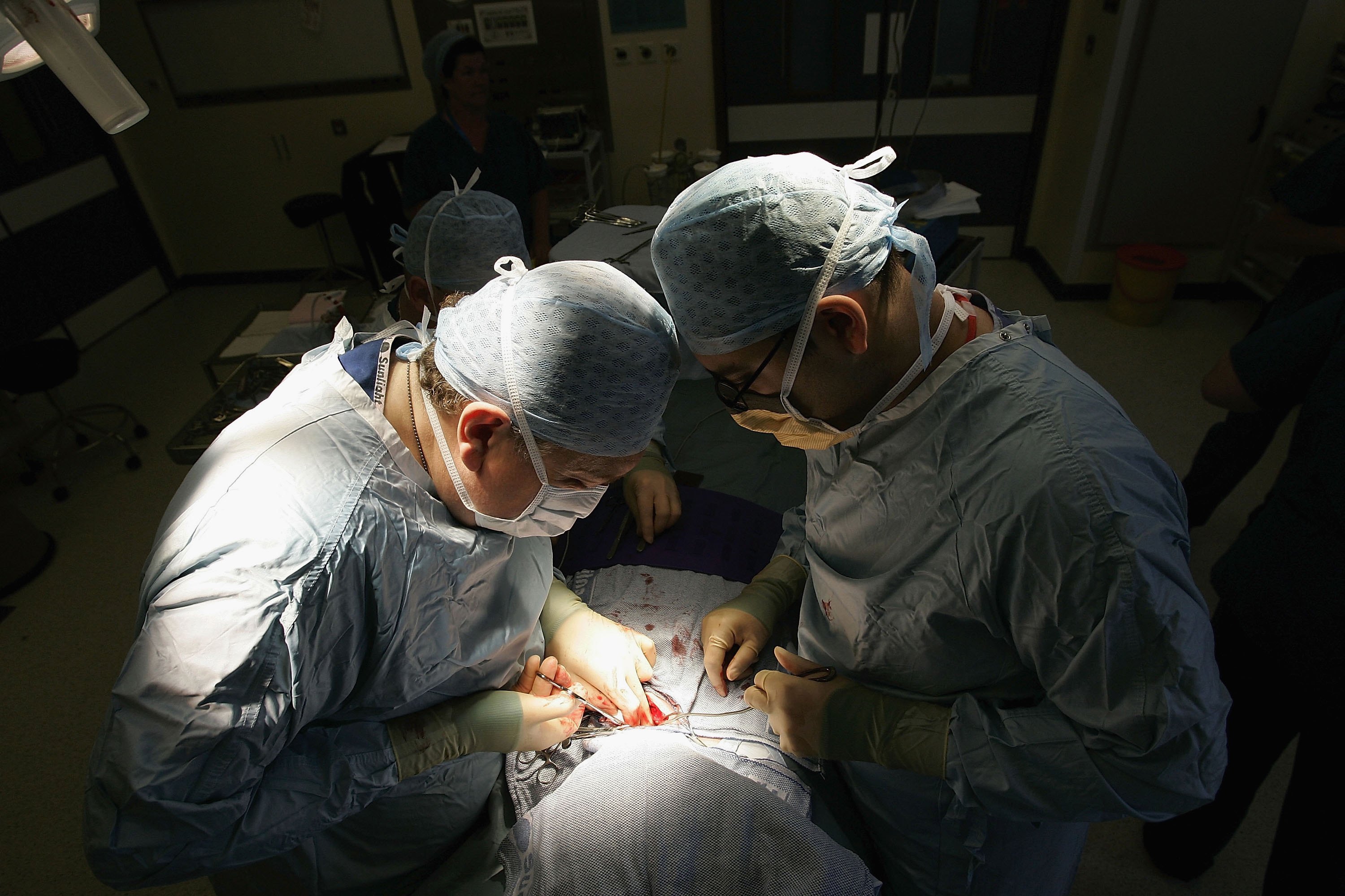 Criză de medici în România: Jumătate dintre ei lucrează în București și cinci județe. Specialitățile foarte grele sunt evitate