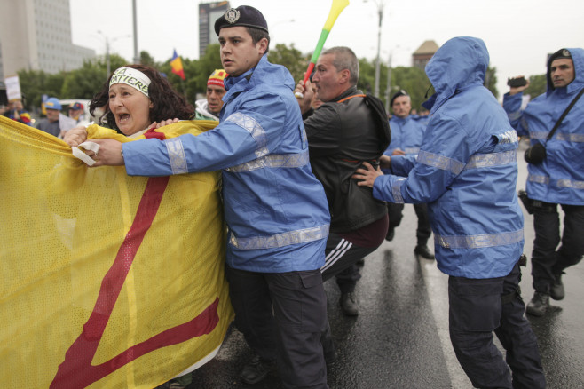 170507_PROTEST_REZIST_05_INQUAM_PHOTOS_Liviu_Florin_Albei