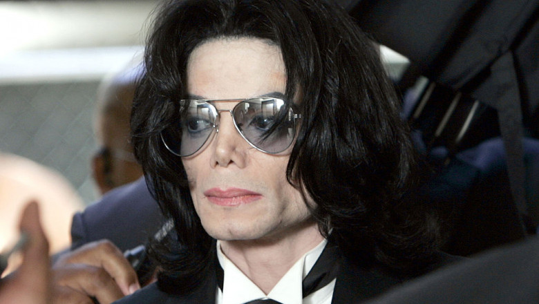 Obiecte fetis ale lui Michael Jackson, expuse la Londra