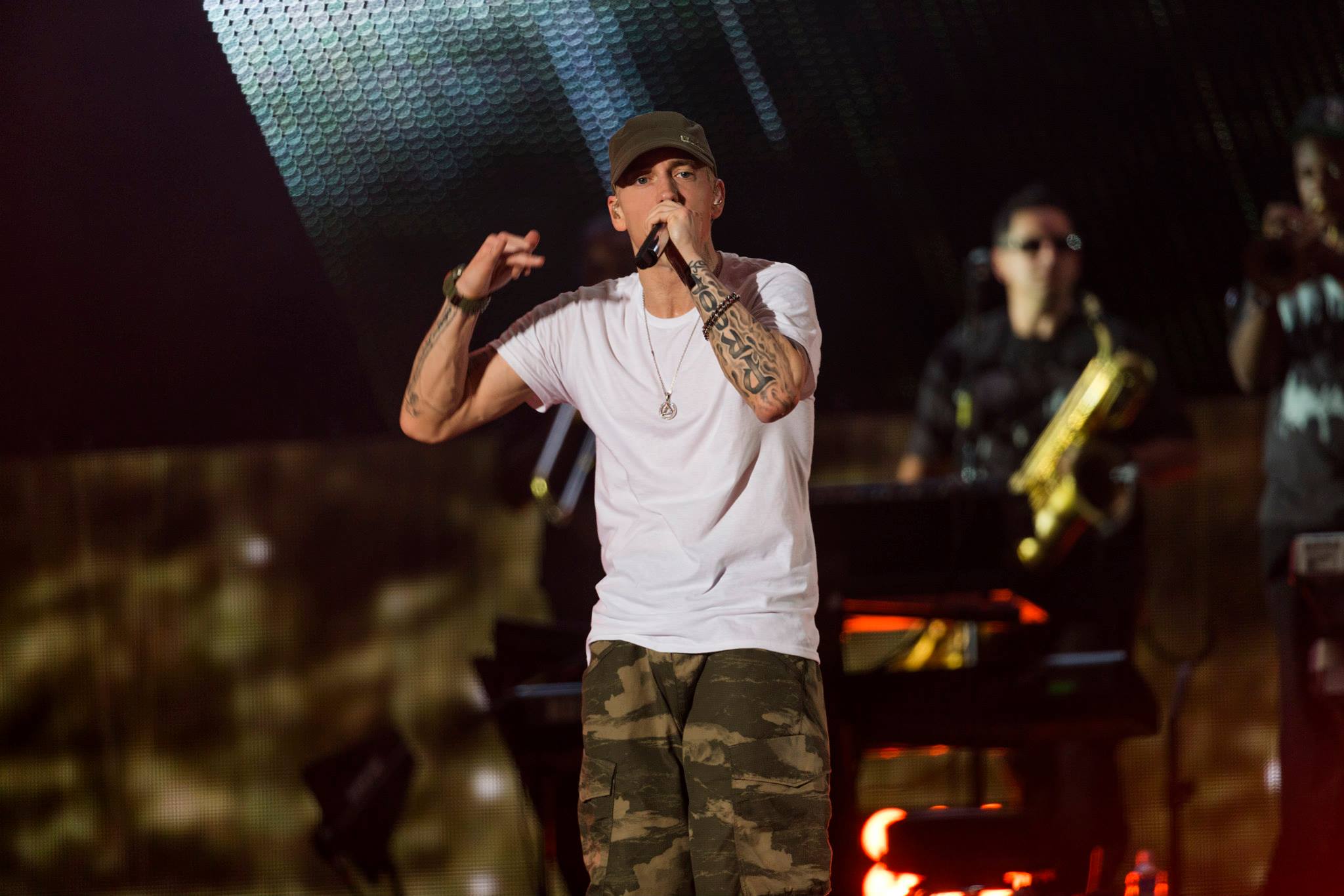 Povestea de film a lui Eminem. De la copilul abuzat de propria mamă și ridiculizat de colegi, la o legendă a hip hop-ului