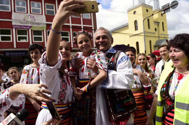 dragnea port popular fb.jpg 3