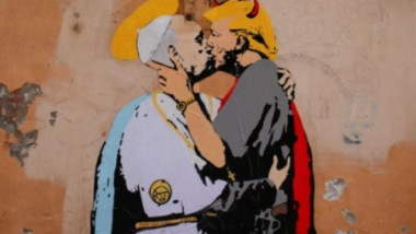 mural-papa-francisc-si-donald-trump