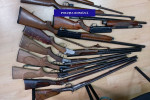 FOTO 1 ARME CONFISCATE