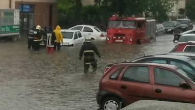 inundatii politie FB MAI.jpg 2