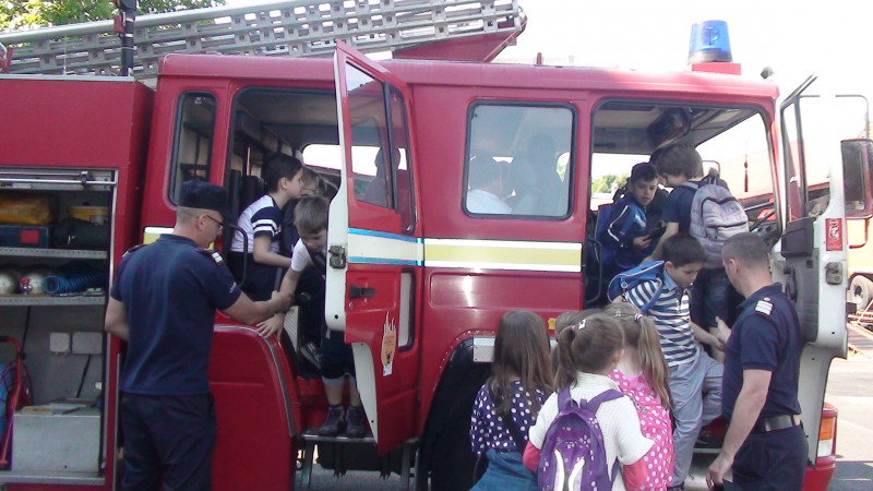 vizita copii pompieri (1)