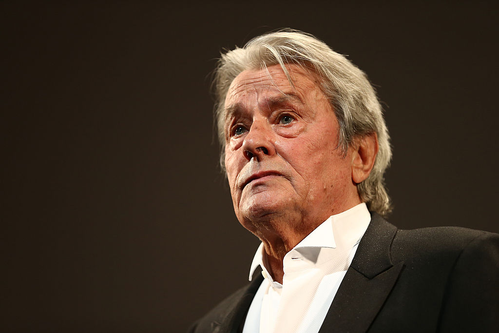 Testamentul lui Alain Delon le-a fost trimis copiilor acestuia. O biografie a actorului a fost publicată în Franța