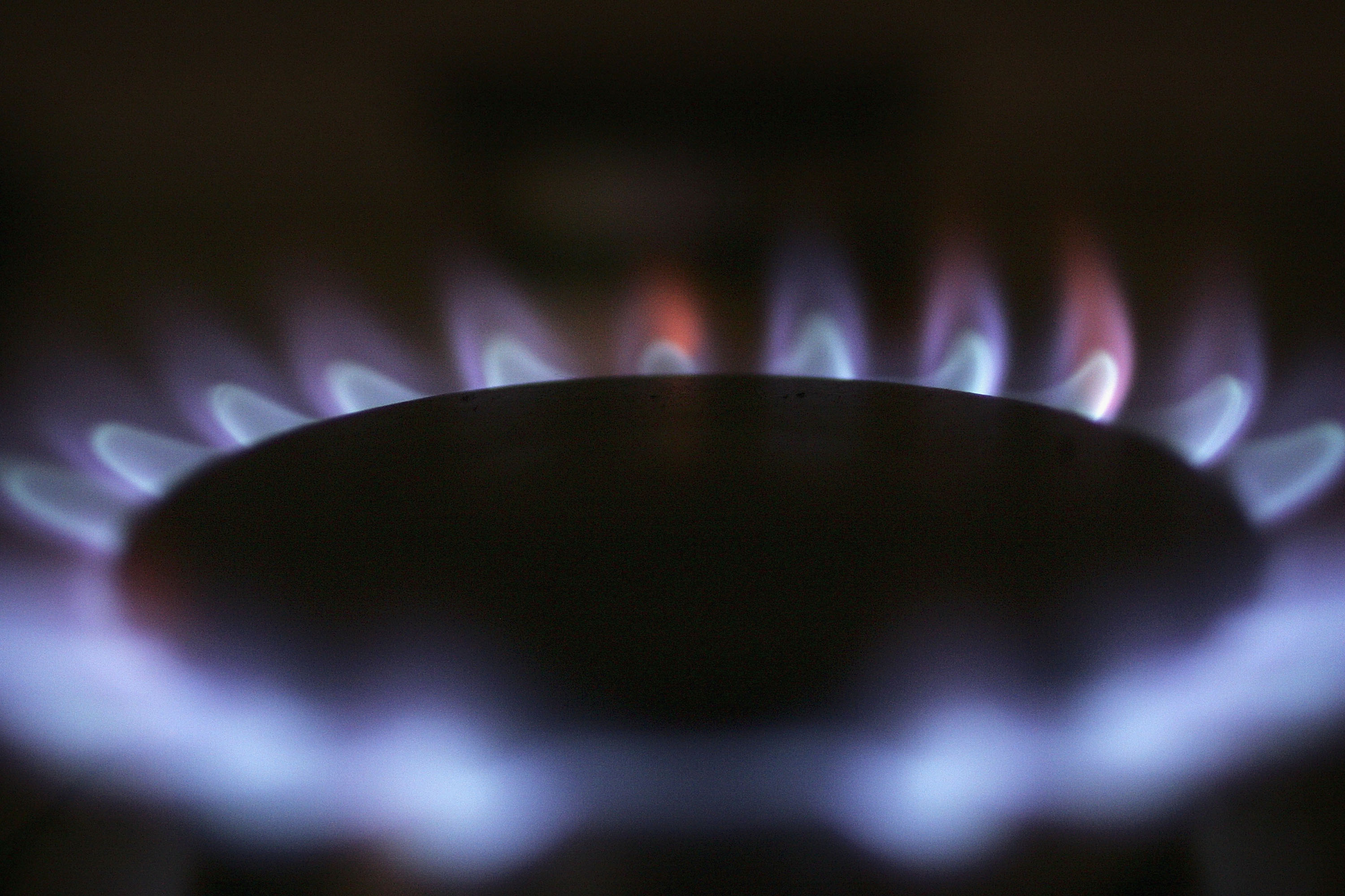 Comisia Europeană propune un plafon de preț la gaze naturale de 275 de euro/ MWh, timp de un an în 2023