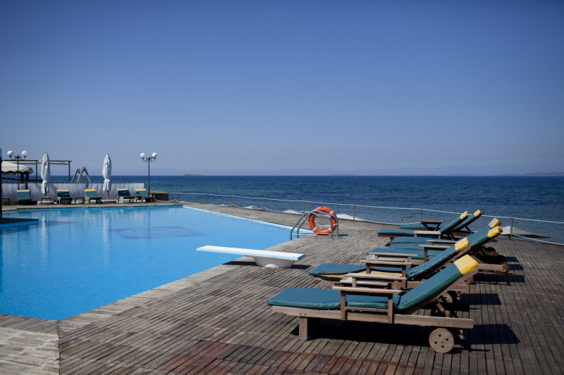 piscina mare hotel grecia vacanta