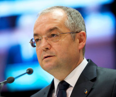 Emil Boc obţine detaşat un nou mandat la Cluj-Napoca - numărătoare paralelă a PNL