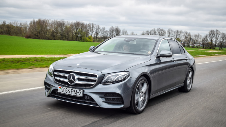 mercedes shutterstock_409361605