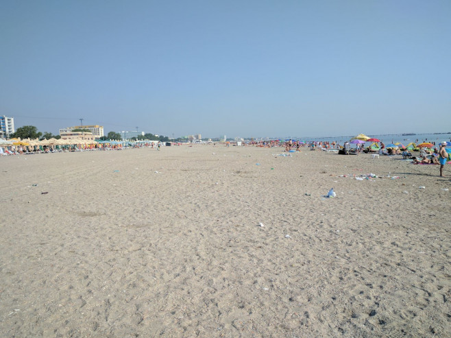 gunoaie plaja