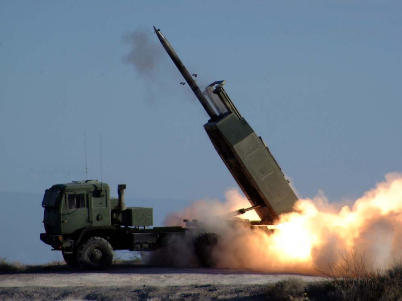 HIMARS_-_missile_launched-wiki