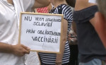 antivaccin pancarta