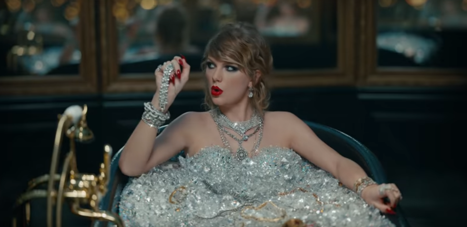 Dezvaluirile facute de Taylor Swift despre boala cu care s-a luptat de la 18 ani: Nu ma simt confortabil
