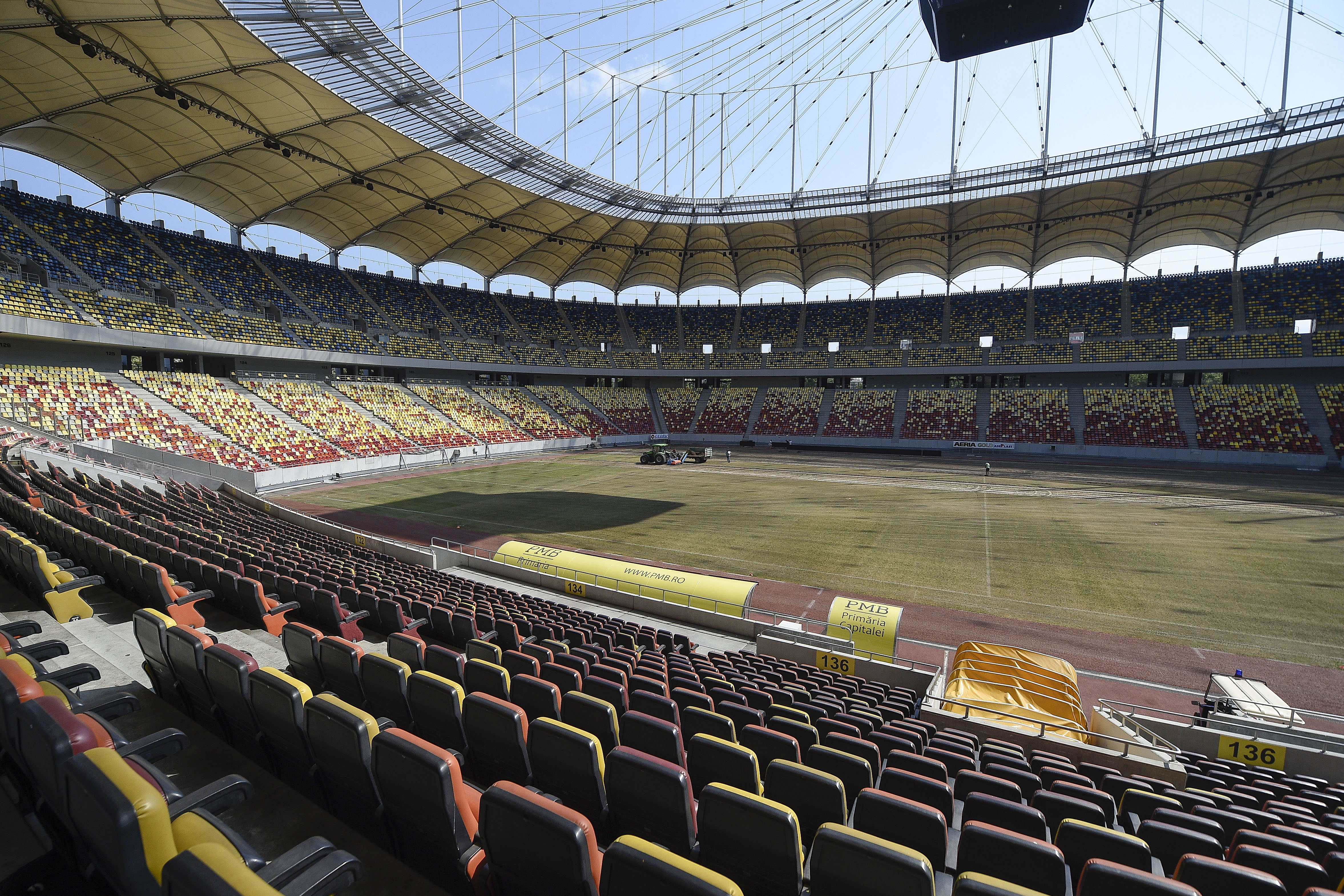 Ion Ţiriac: Arena Naţionala, construita intr-o poziţie absolut eronata. Nu satisface bucureşteanul