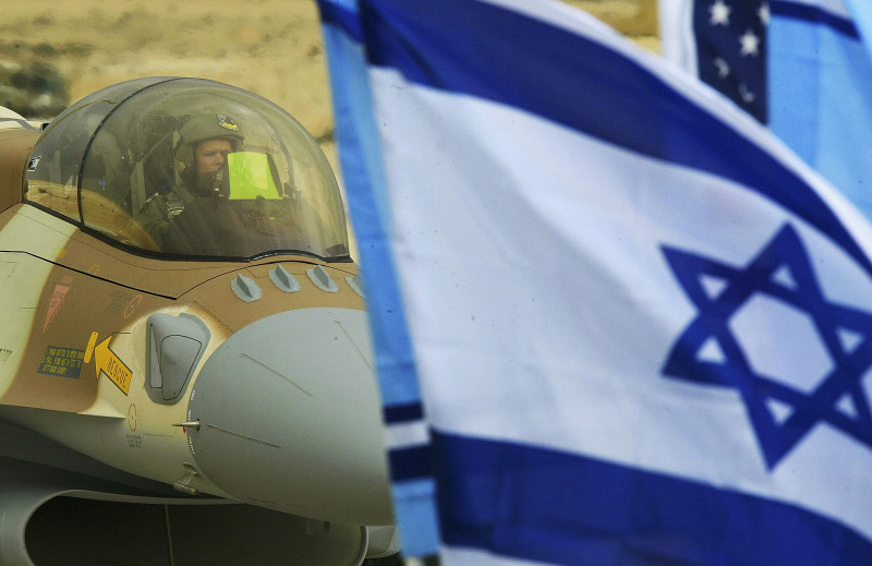 Israel Welcomes First F-16I Jet Fighters