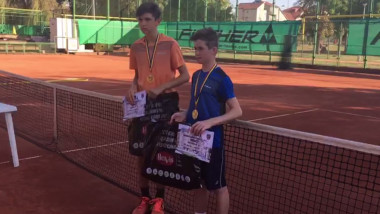 sport premiere tenis dublu copii Oradea