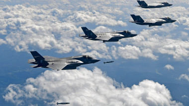 US Bombers Fly Near Military Demarcation Line Between Two Koreas