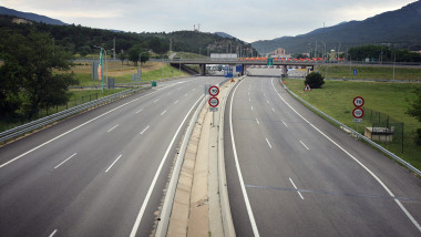 Spanish Transport Strike Blockades Border To France