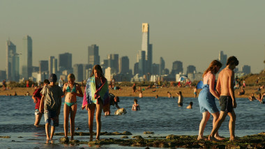 Heatwave Hits Melbourne