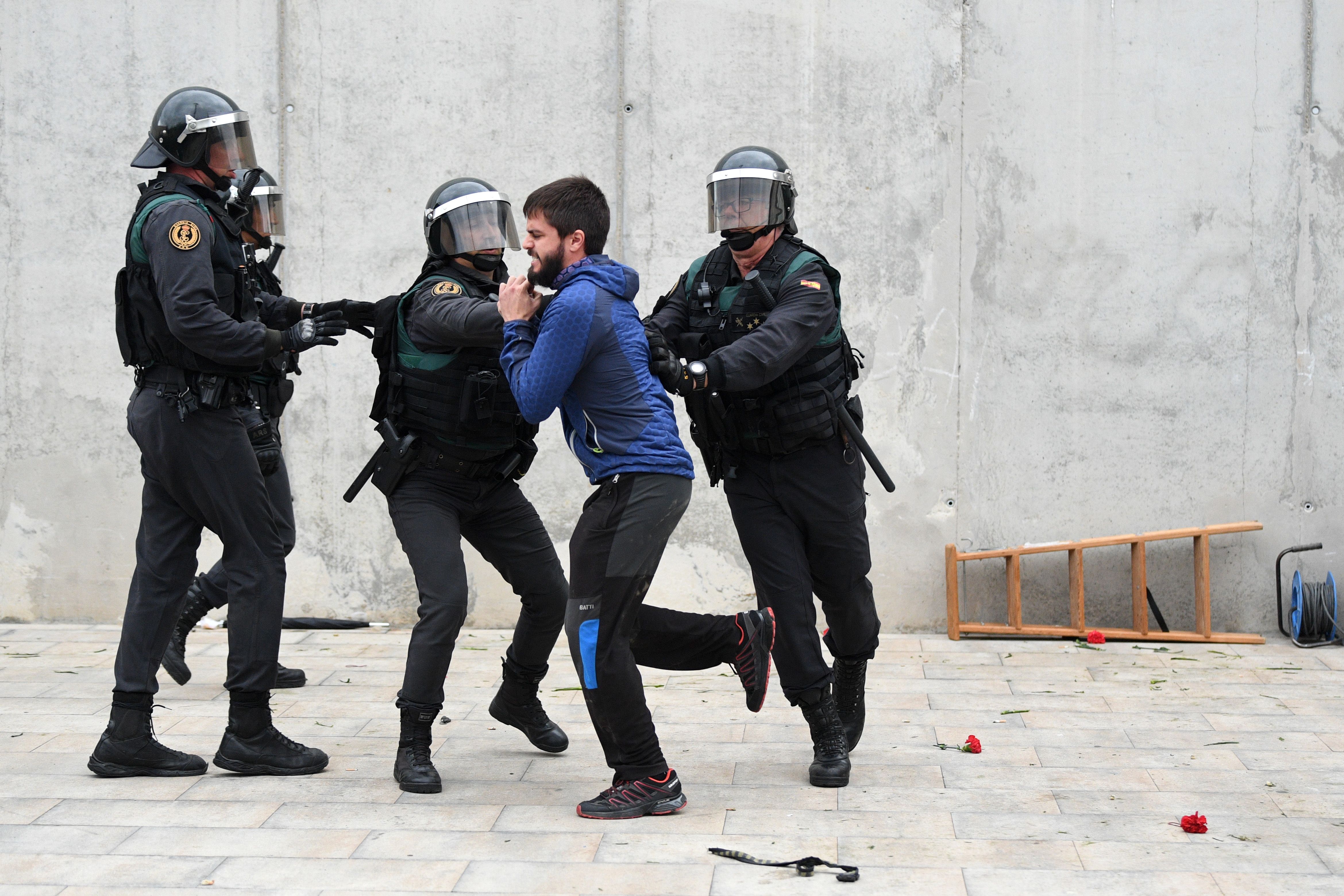 Independence Referendum Takes Place In Catalonia