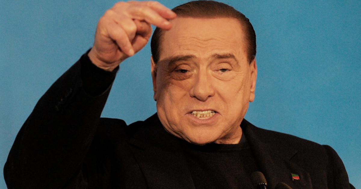 L’ex presidente del Consiglio Silvio Berlusconi: Questa guerra continuerà, siamo in guerra anche noi perché mandiamo armi