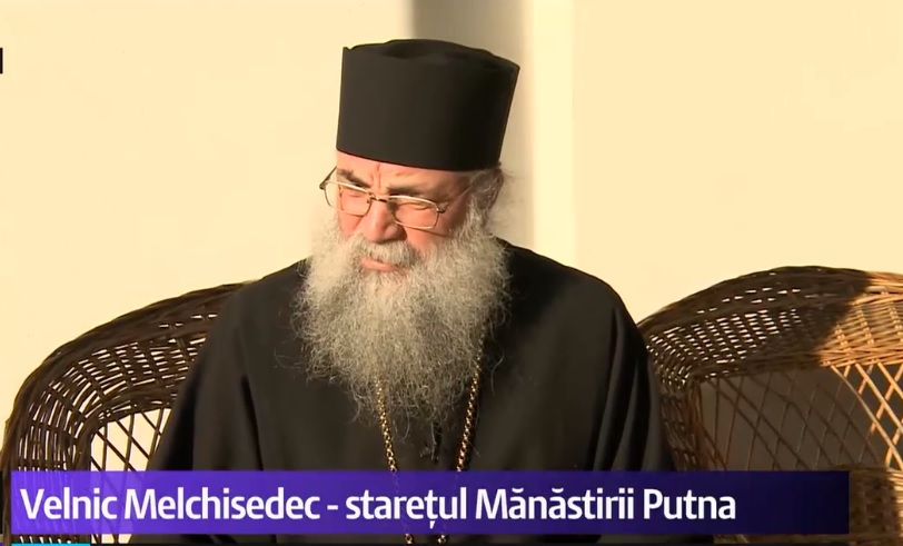 Stareţul Mănăstirii Putna cere credincioşilor să se roage pentru românii din Cernăuţi: „Trăiesc vremuri dificile. Datori suntem”