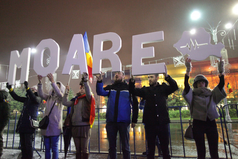 171201_Protest_Romania_Moare_Inquam_Photos_Liviu_Florin_Albei_01
