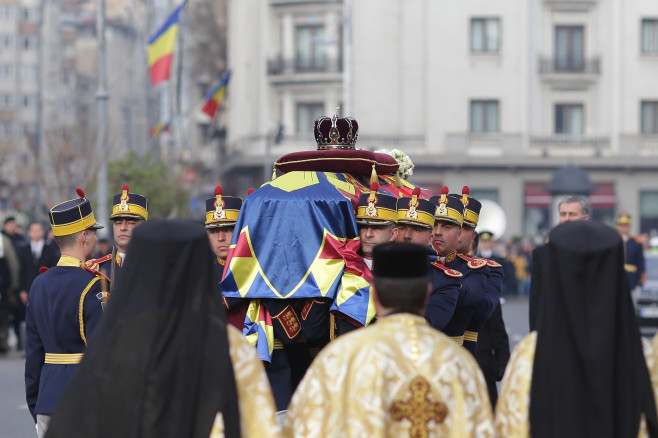 sicriu cu rege - ganea