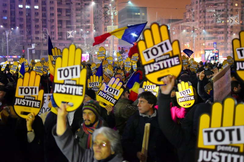 protest foto coruptia ucide