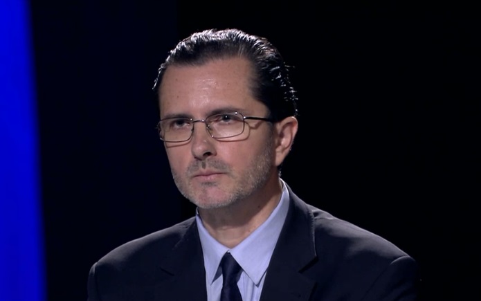 Vasile Bănescu: Nu există o aşa-zisă "taxă" oficială pentru oficierea slujbei de înmormântare