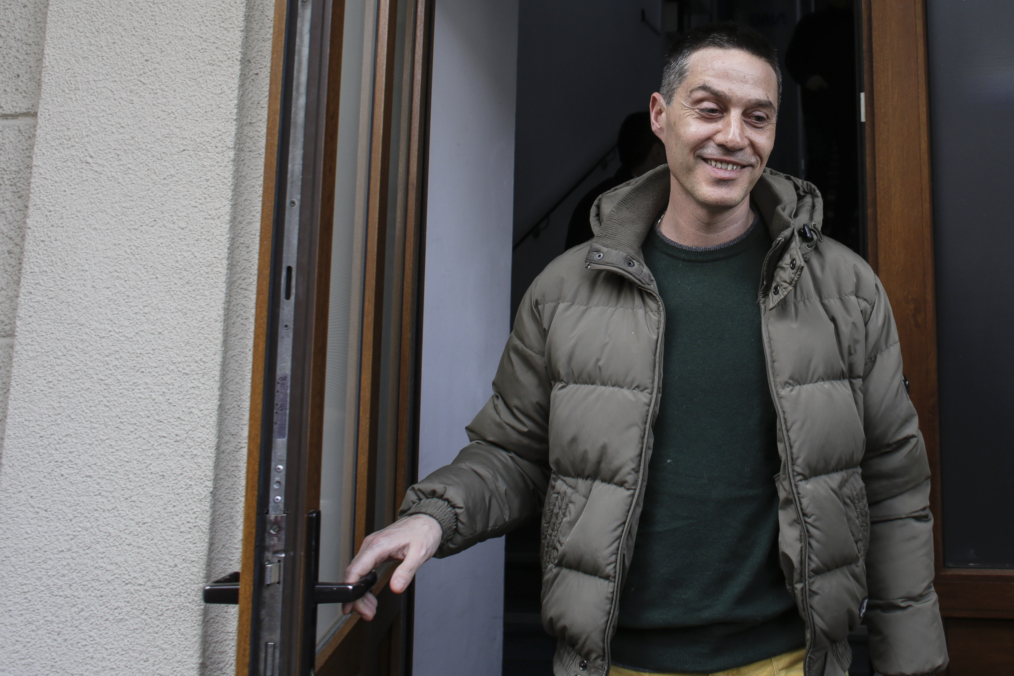 UPDATE Alexandru Mazăre s-a prezentat la poliție, după ce fusese dat în urmărire. Va fi dus la penitenciarul Rahova