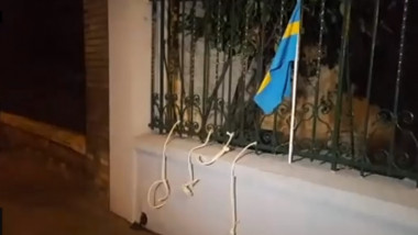 steagul secuiesc pe gardul ambasadei